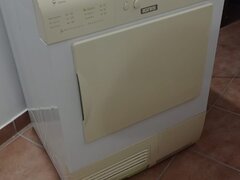 Masina de uscat haine